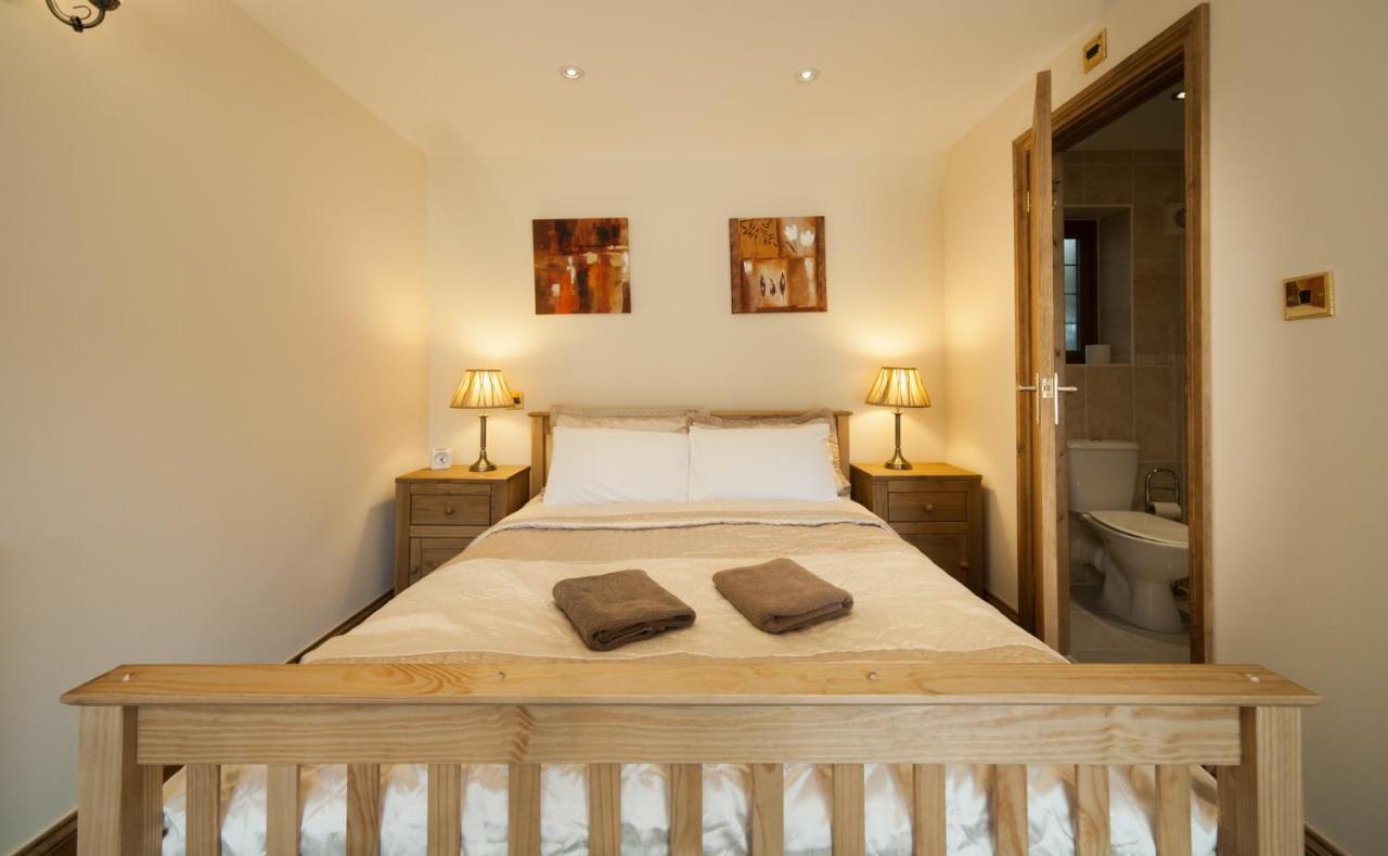 Acorns Old Farm Hotel Felton  Exterior photo